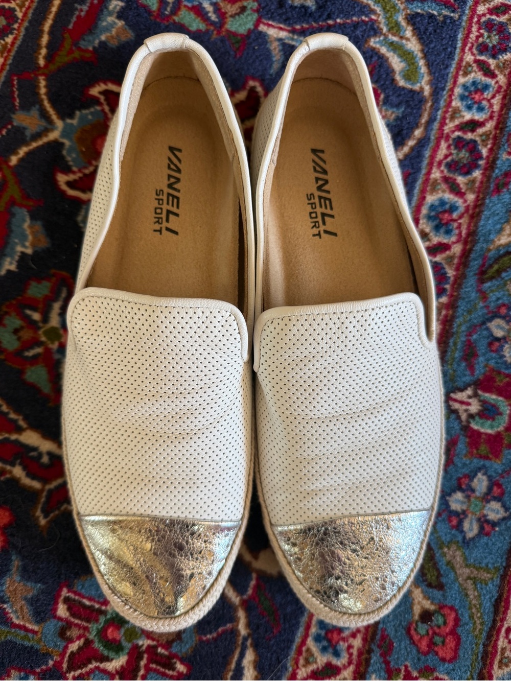 Vanelu Sport Qalia Leather Slip On size 8.5N